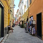 Hostdomus - Oscar's House * Albenga